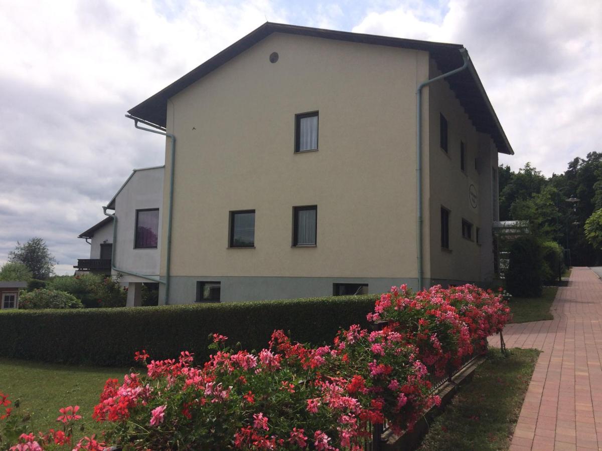 Haus Camelia Bed and Breakfast Bad Tatzmannsdorf Eksteriør billede