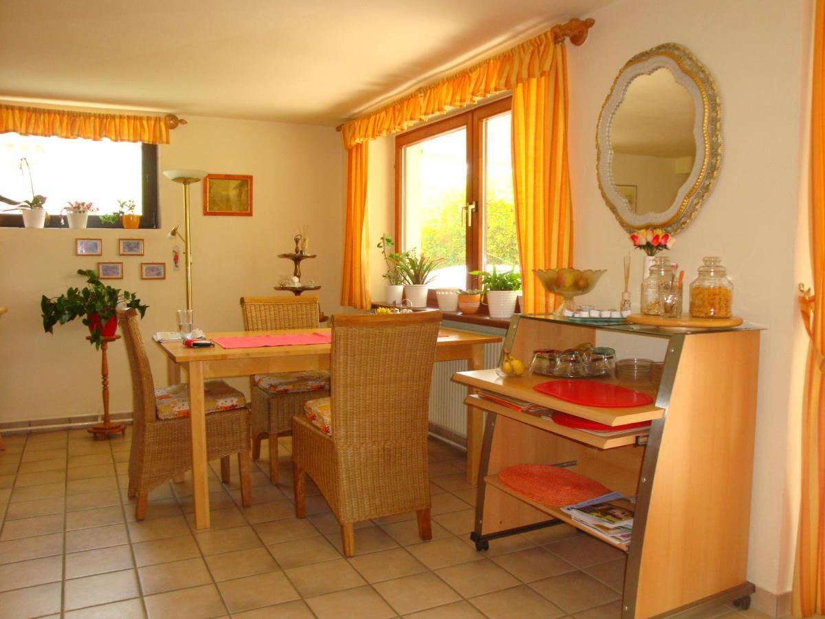 Haus Camelia Bed and Breakfast Bad Tatzmannsdorf Eksteriør billede